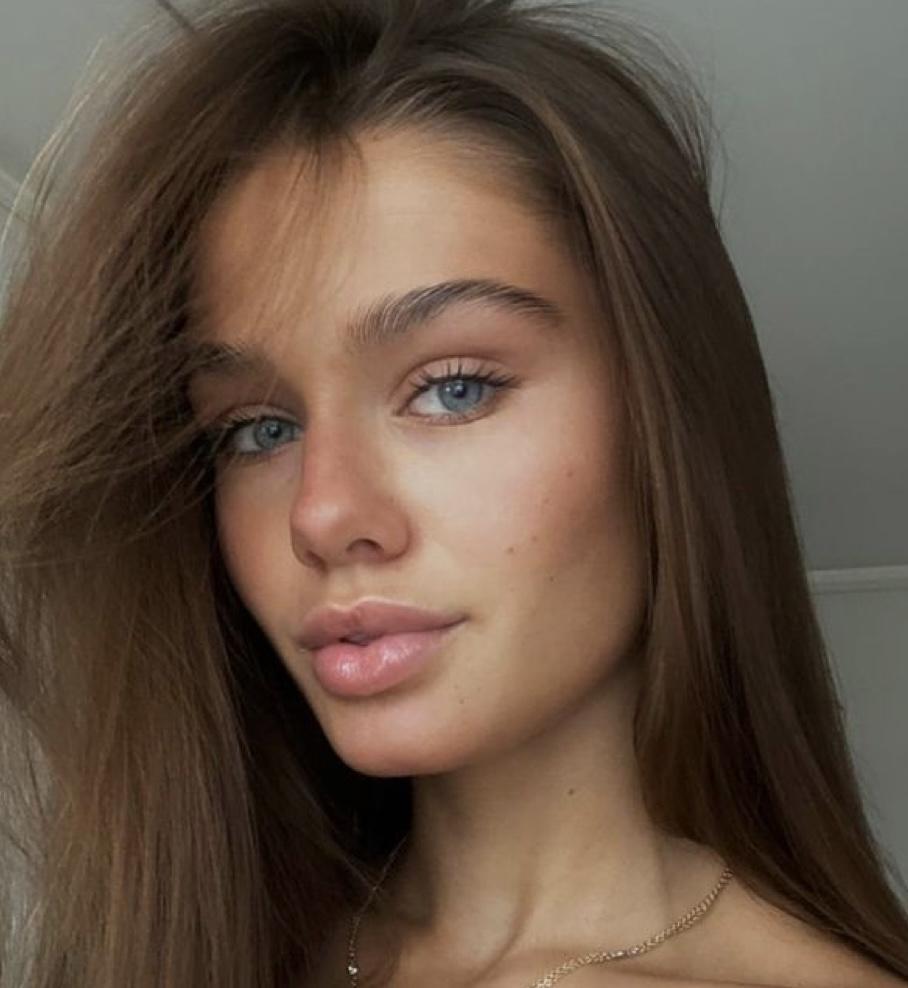 Женщина 32 года хочет найти мужчину в Москве